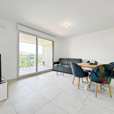 Apartment Seaside Saint-Laurent-du-Var